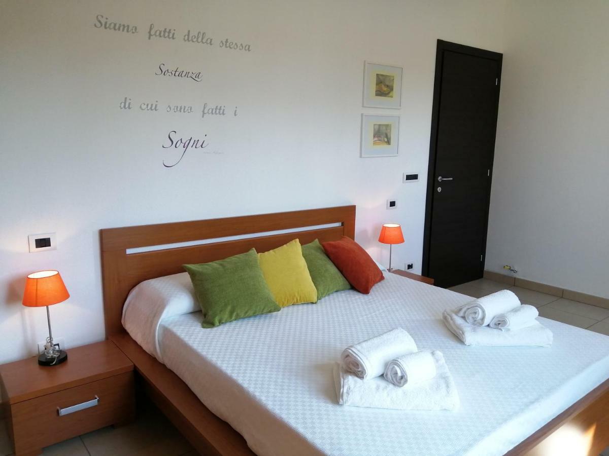 Casa Il Cortile Fiorito Apartment Tortoli Bagian luar foto