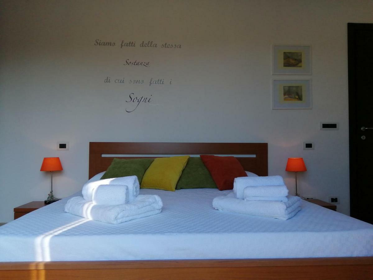 Casa Il Cortile Fiorito Apartment Tortoli Bagian luar foto